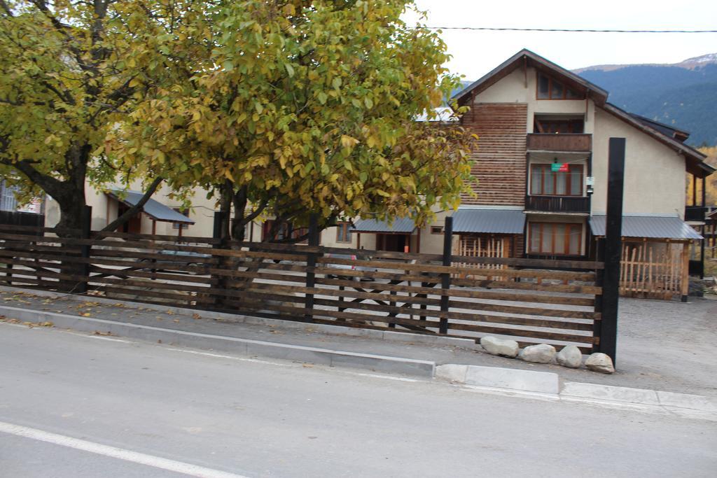 Salome Guest House Mestia Exterior foto